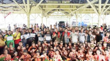 Bupati Karo Turun Langsung ke Merek: Dengar Keluhan Warga, Beri Layanan Kesehatan & Administrasi Gratis