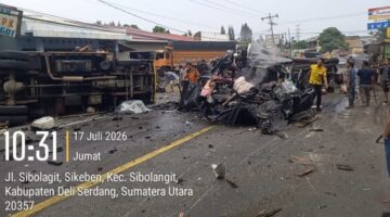 KECELAKAAN BERUNTUN TRUK REM BLONG DI SIBOLANGIT: 4 MENINGGAL DUNIA, 8 LAINNYA LUKA-LUKA