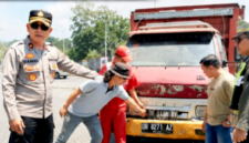Wakapolres Bitung KOMPOL JH Daniel Korompis, S.E., M.H., Saat Pimpin Sidak Di SPBU. (Dok. Istimewa)