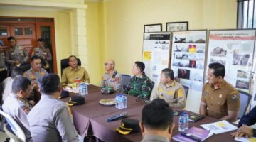 Bupati Antonius Ginting Pimpin Rapat Mitigasi Sinabung Bersama Kapolda Sumut: Keselamatan Warga Prioritas Utama