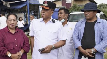 Bupati Antonius Ginting Kembali Turun ke Posko Sinabung: Makan Bersama Warga, Cek Langsung Dapur Umum & Bagikan Susu untuk Anak-anak