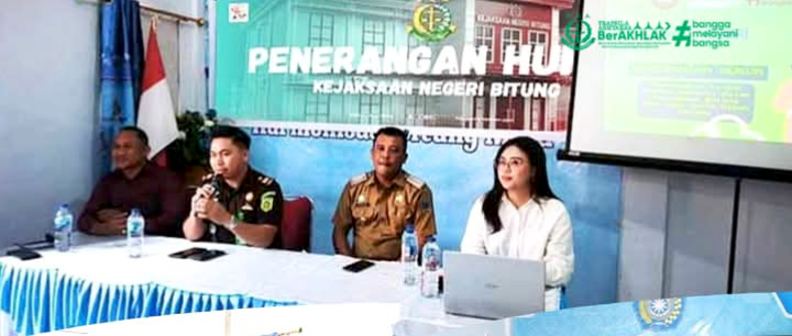 Kepala Subseksi II Bidang Intelijen, Julio Yosua Wangkil, S.H., saat memberikan penyuluhan hukum pada warga lembeh Utara. (ft. Istimewa)