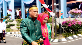Kapolres Bitung AKBP Arie Sulistyo Nugroho, S.I.K., M.H., bersama Ketua Bhayangkari Cabang Bitung Ny. Hikma Arie Sulistyo Usai menghadiri kegiatan memperingati Hari Ulang Tahun (HUT) ke-36 Kota Bitung. (ft. humas polres bitung)
