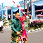 Kapolres Bitung AKBP Arie Sulistyo Nugroho, S.I.K., M.H., bersama Ketua Bhayangkari Cabang Bitung Ny. Hikma Arie Sulistyo Usai menghadiri kegiatan memperingati Hari Ulang Tahun (HUT) ke-36 Kota Bitung. (ft. humas polres bitung)